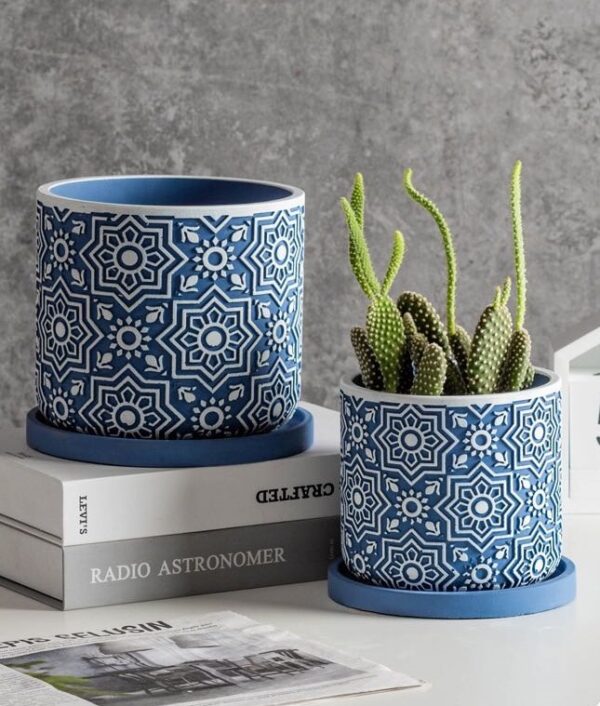 A Pair of cement Flower Pots Set (6925) - Image 1