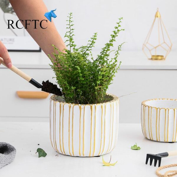 A Pair of cement Flower Pots Set (5927) - Image 6